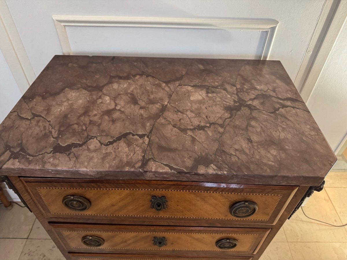 Very Small Louis XV Style Transition Period Mid-20th Century Marquetry Chest Of Drawers-photo-5