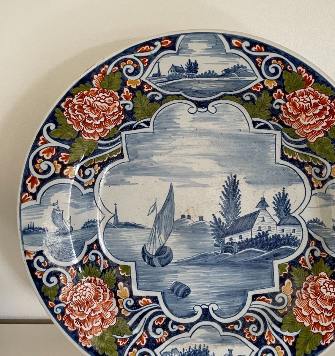 Plat Ancien En Faience De Delft Attribué à Pieter Adriaensz Kocks, époque XIX ème Siècle Akp-photo-1