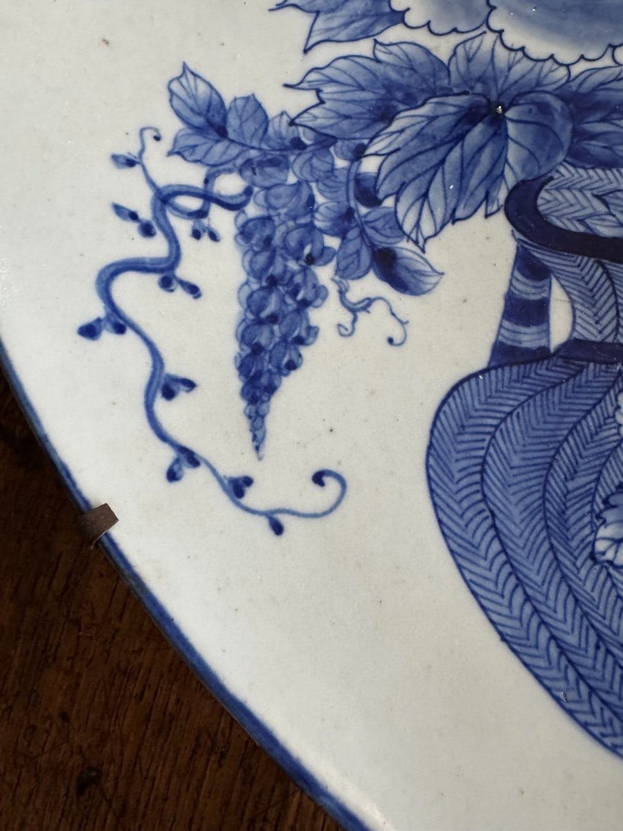 Tres Grand Plat En Porcelaine Japon XIX Eme Blanc Bleu Imari 57 Cm Arita-photo-4