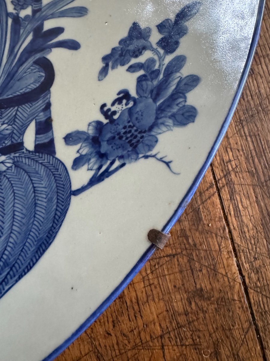 Tres Grand Plat En Porcelaine Japon XIX Eme Blanc Bleu Imari 57 Cm Arita-photo-2