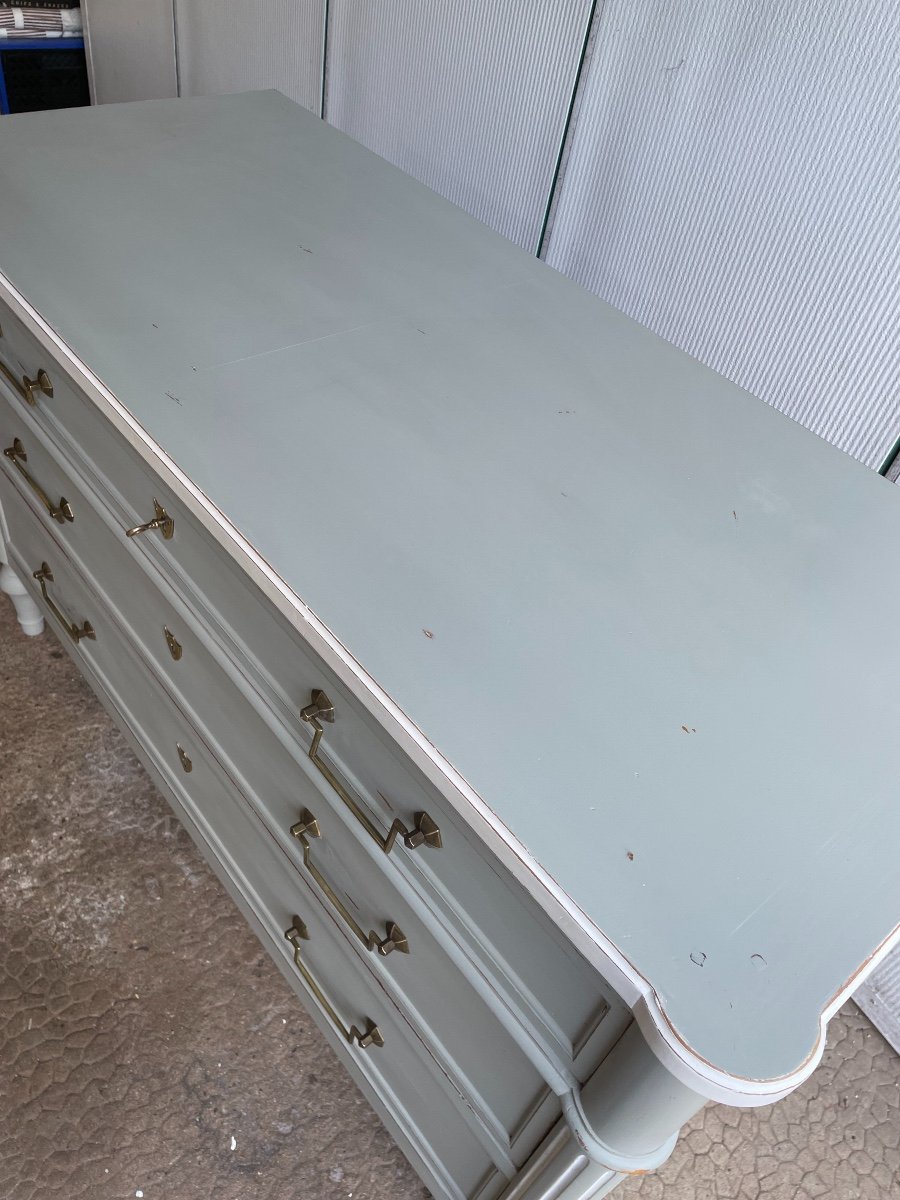 Old Louis XVI Style Chest Of Drawers With Grey Patina And White Retouching-photo-3