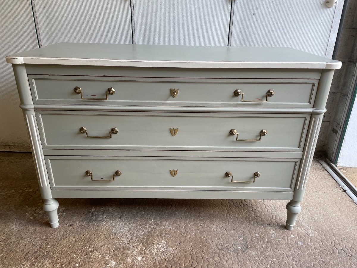 Old Louis XVI Style Chest Of Drawers With Grey Patina And White Retouching-photo-1