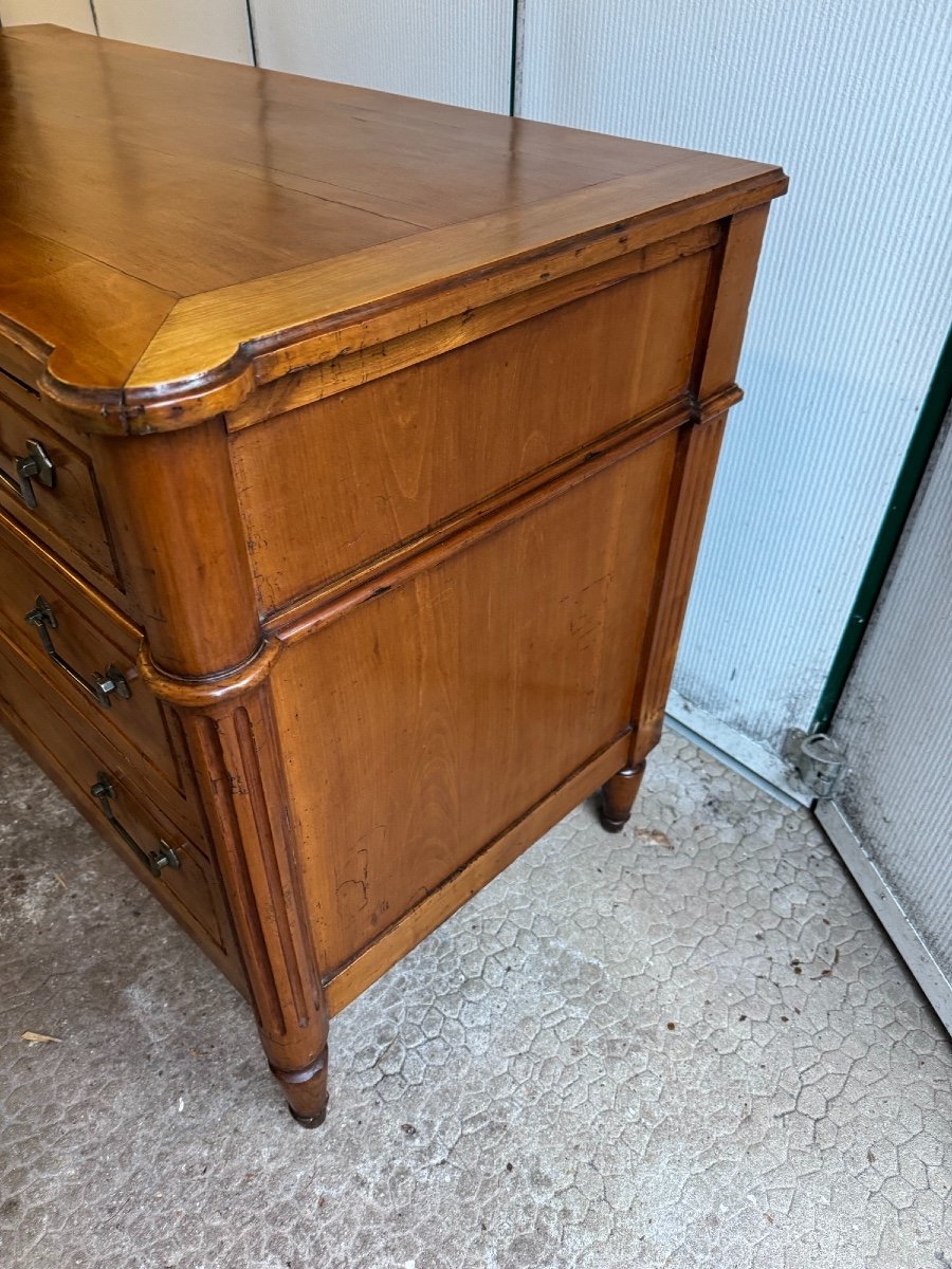 Antique 18th Century Louis XVI Period Chest Of Drawers In Blond Walnut-photo-3