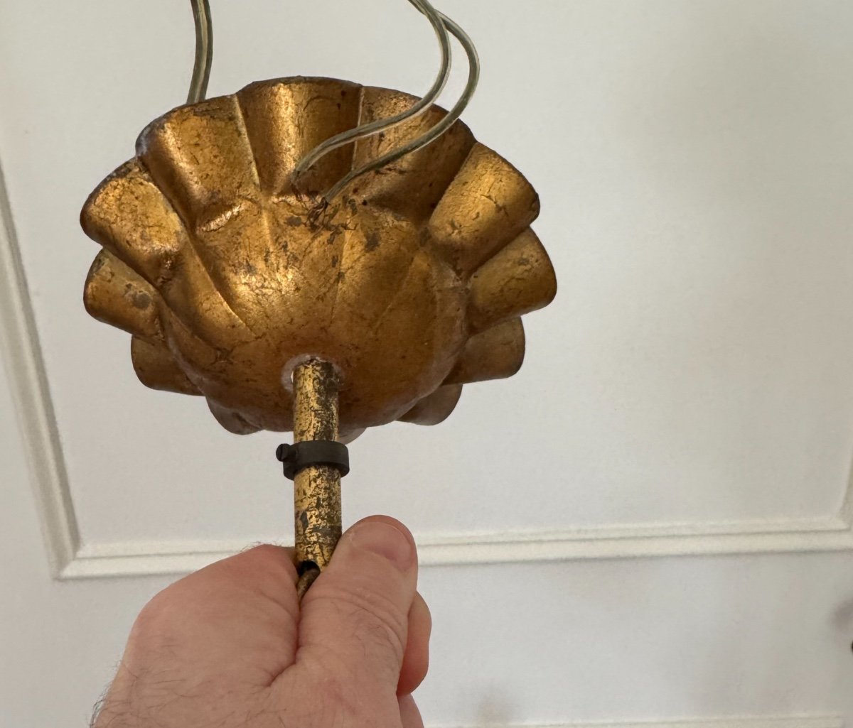 Antique Vintage Chandelier In Gold Metal With Floral Plant And Foliage Motif Circa 1960-photo-6