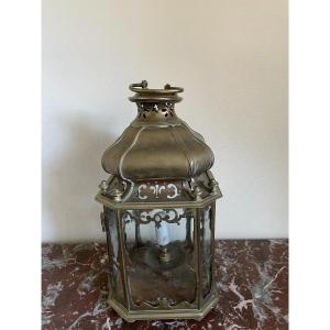 Rare And Large 18th Century Lantern In Repoussé Brass With Coat Of Arms
