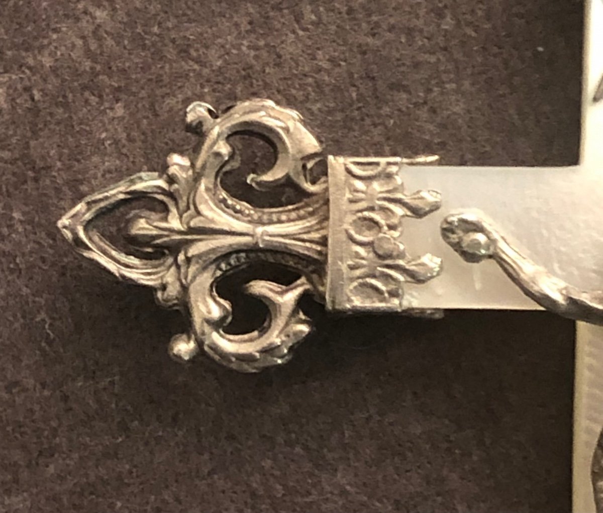 Old Silver / Mother-of-pearl Cross-photo-2