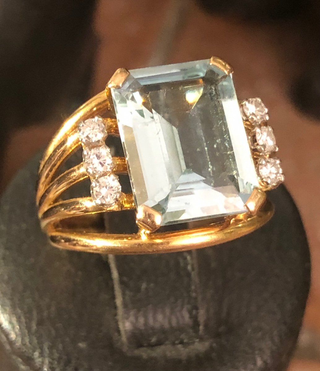 Gold / Aquamarine / Diamond Ring 