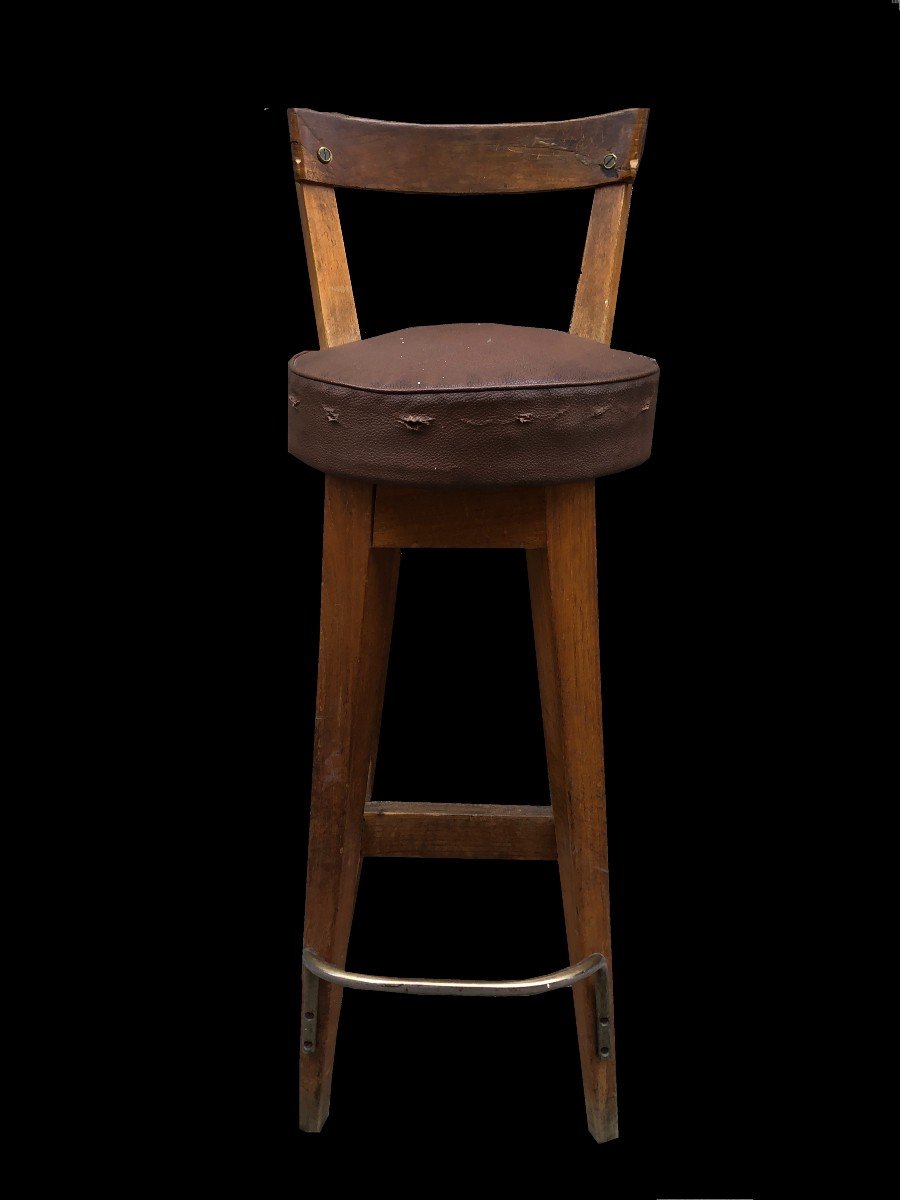 The Stool By Darío Villalba