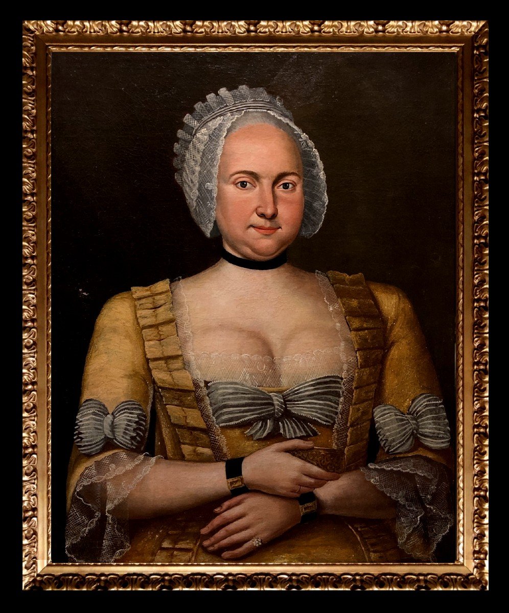 	 école Française (c. 1760) - Portrait De Dame En Robe Safran