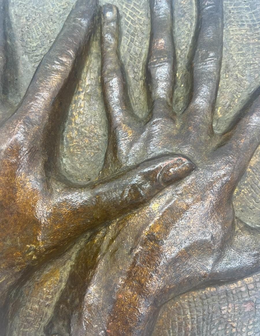 Modernist Clasped Hands Sculpted In Terracotta - Flemish School, 20th Century-photo-2