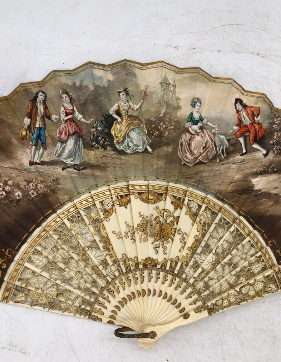 Fan Painted With A Gallant Bourgeois Scene - France, 20th Century-photo-3