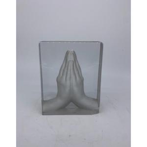 Glass Sculpture “praying Hands” By Roy Adzak (1927-1987) – Daum – France, 20th Century