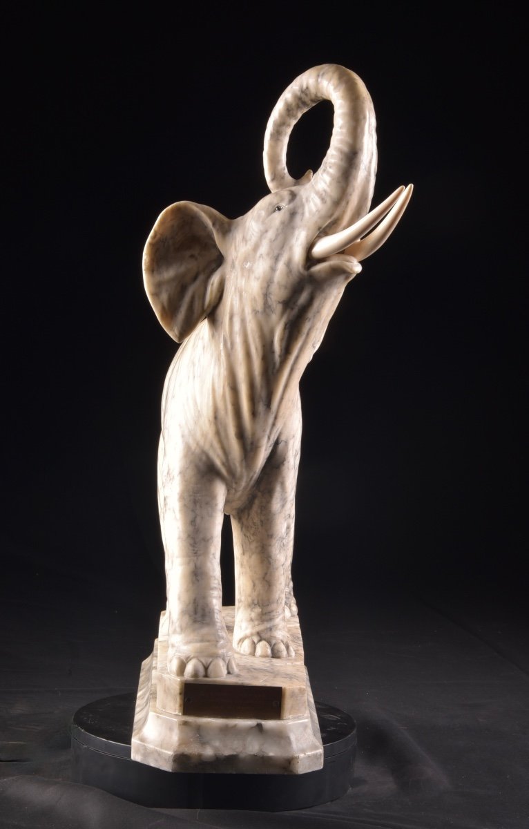 Gugliemo Pugi (1850-1915) , Grande sculpture en marbre d'un éléphant-photo-4