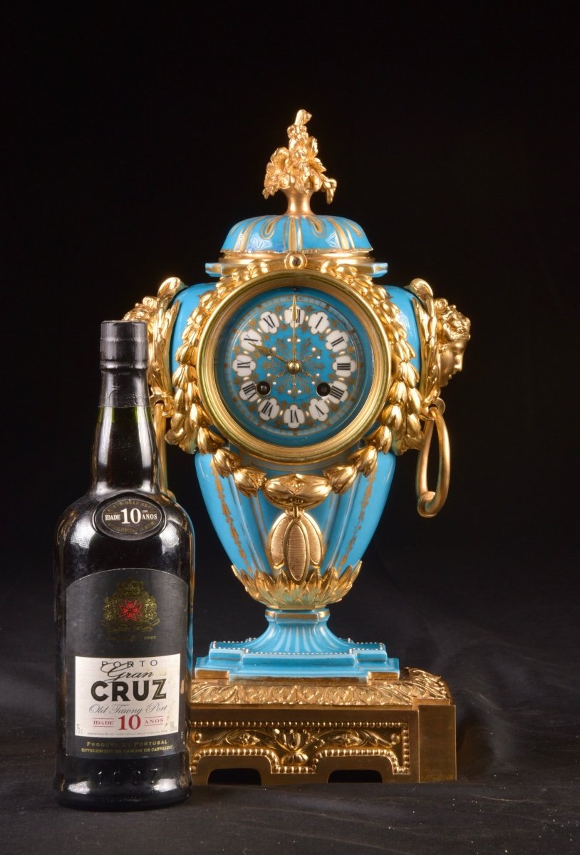 Set Of French Clocks In Gilt Bronze And Sèvres Porcelain From The 19th Century, -photo-3