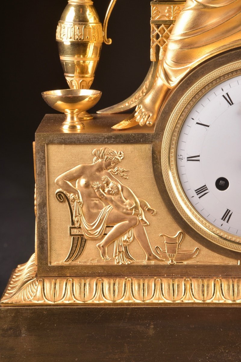 A Fine Early 19th Century French Gilt Bronze Clock-photo-3