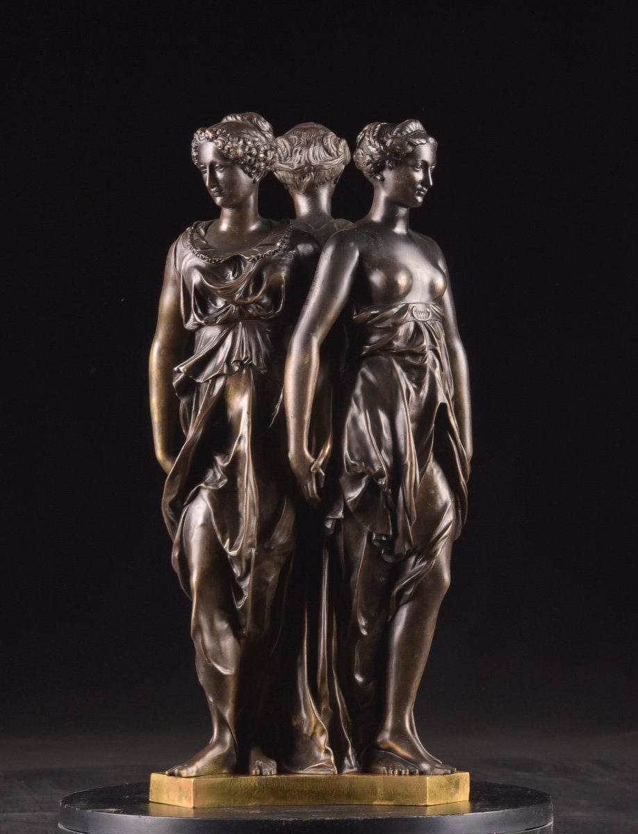 Une sculpture figurative en bronze du XIXe siècle des « Trois Grâces », d'après Germain Pilon