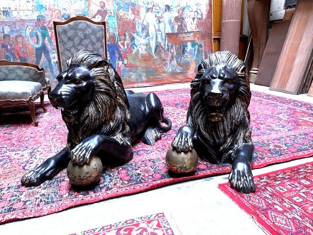 Pair Of Lions In Solid Bronze