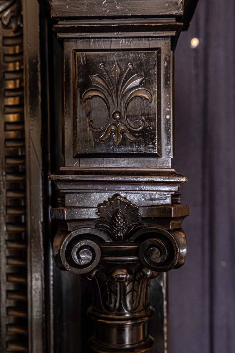 19th Century Ebony Cabinet And Ebony Veneer-photo-3