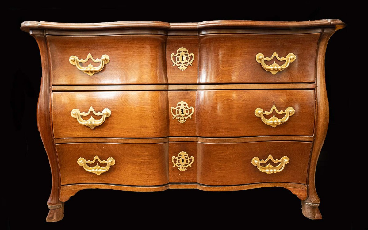 Malouine Chest Of Drawers