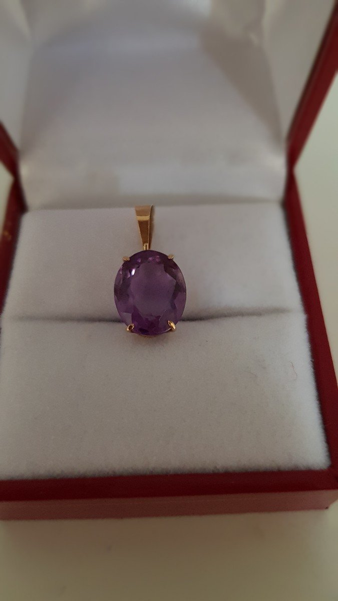 Gold-amethyst Pendant