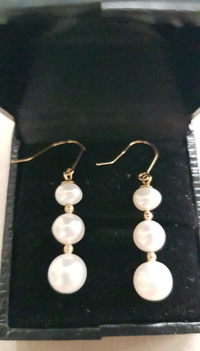 Gold And Pearl Drop Earrings-photo-2