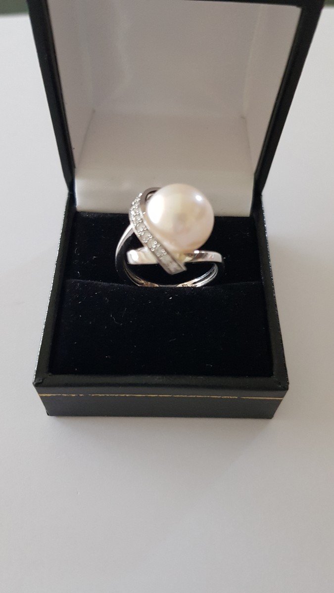 Gold-pearl-diamond Ring