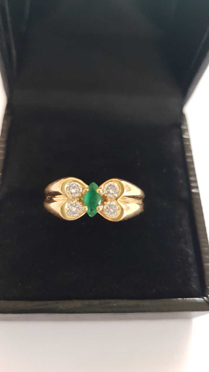 Gold-emerald-diamond Ring Van Cleef And Arpels