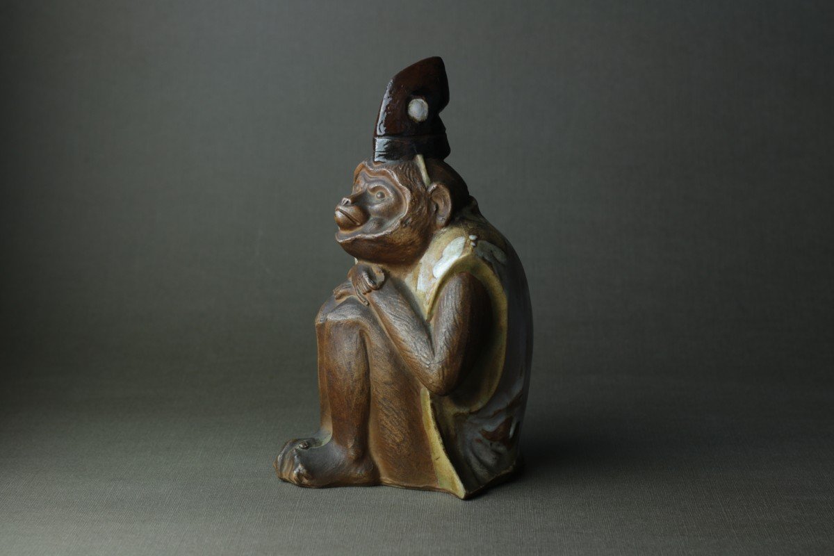 Ceramic Sculpture - Monkey In Shinto Garb By Shinkai Kanzan (1912-2011) Japan - Signed-photo-2