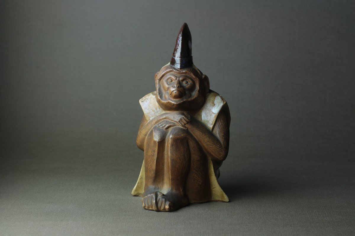 Ceramic Sculpture - Monkey In Shinto Garb By Shinkai Kanzan (1912-2011) Japan - Signed-photo-3