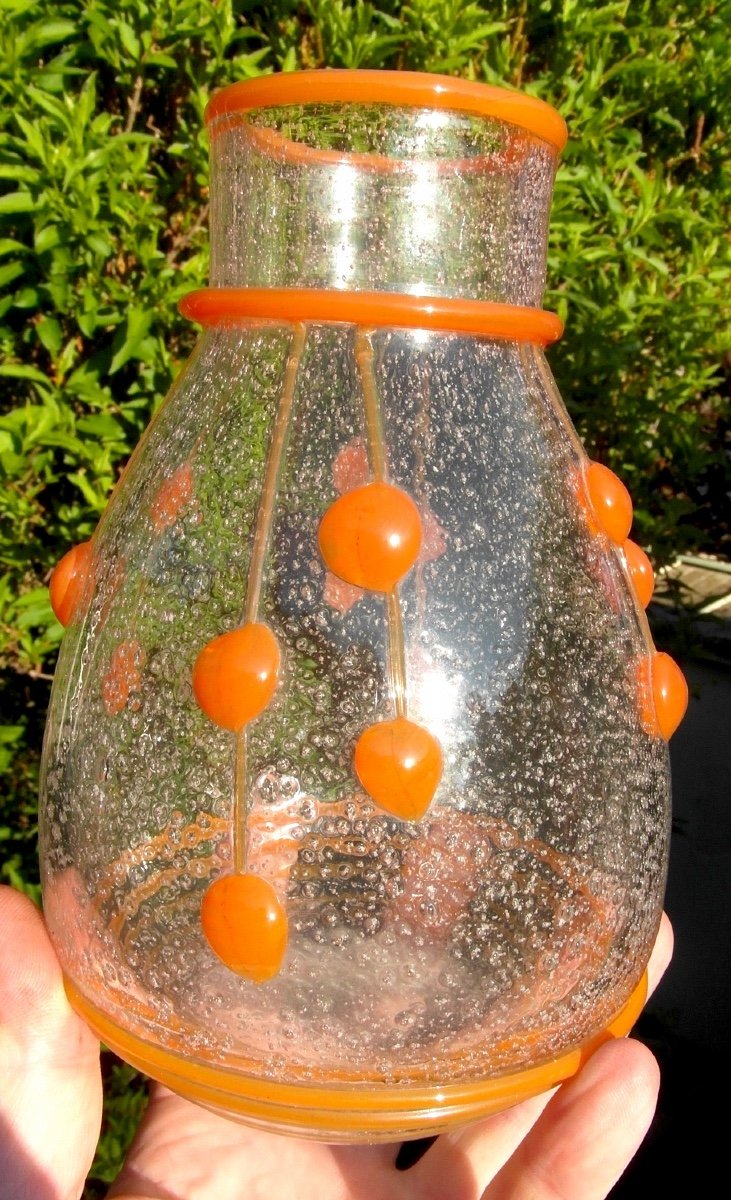 Rare And Interesting Daum Art-deco Vase With Applied Cherries And Bubble Glass, Era Galle-photo-2