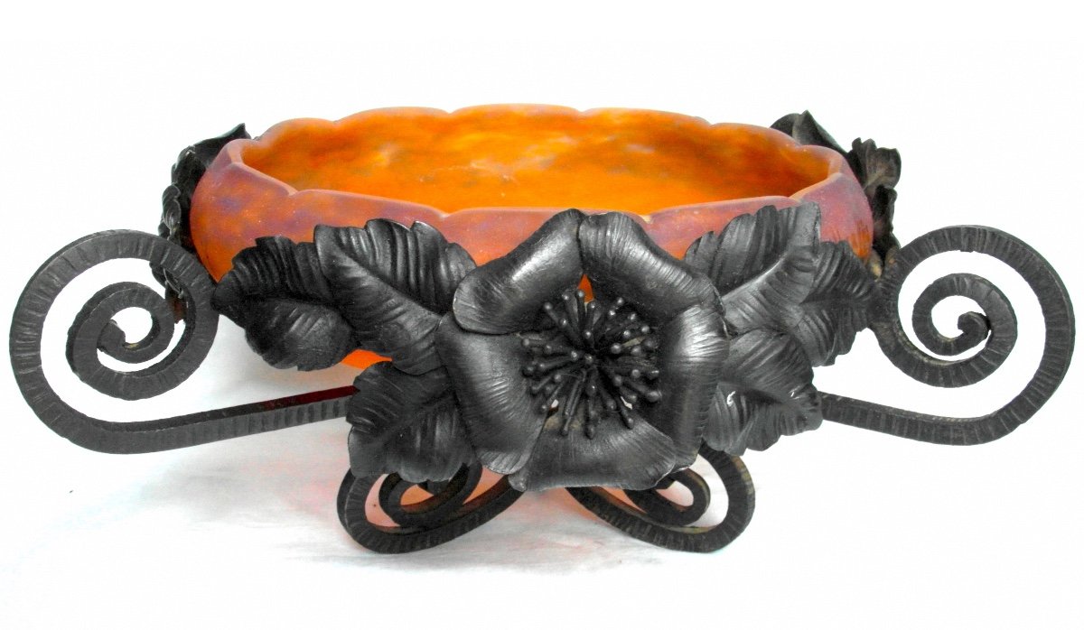 Coupe Art-déco Avec Monture Fer Forgé Aux Roses Par Muller , Era Daum Galle 1920