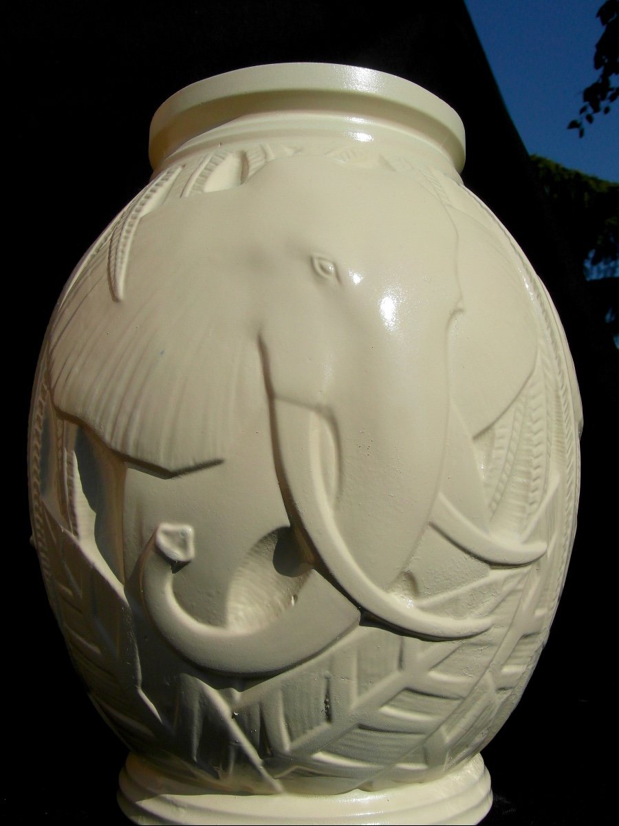 Beautiful Art Deco Vase With Elephants By P. d'Avesn, Daum Galle Era 1920-photo-2