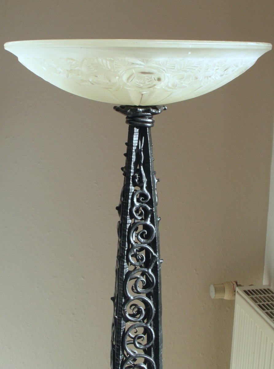 Superb Art Deco Floor Lamp With Wrought Iron Roses, Era Daum Kiss Brandt Degue 1920-photo-1