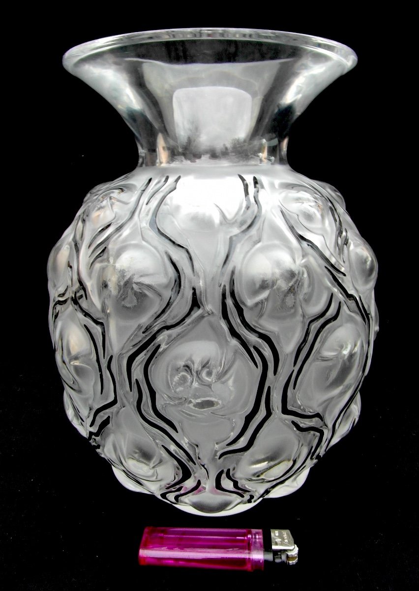 Vase En Cristal Et émail Noir Par Lalique, Modèle "thorns", Era Daum Baccarat Saint-louis