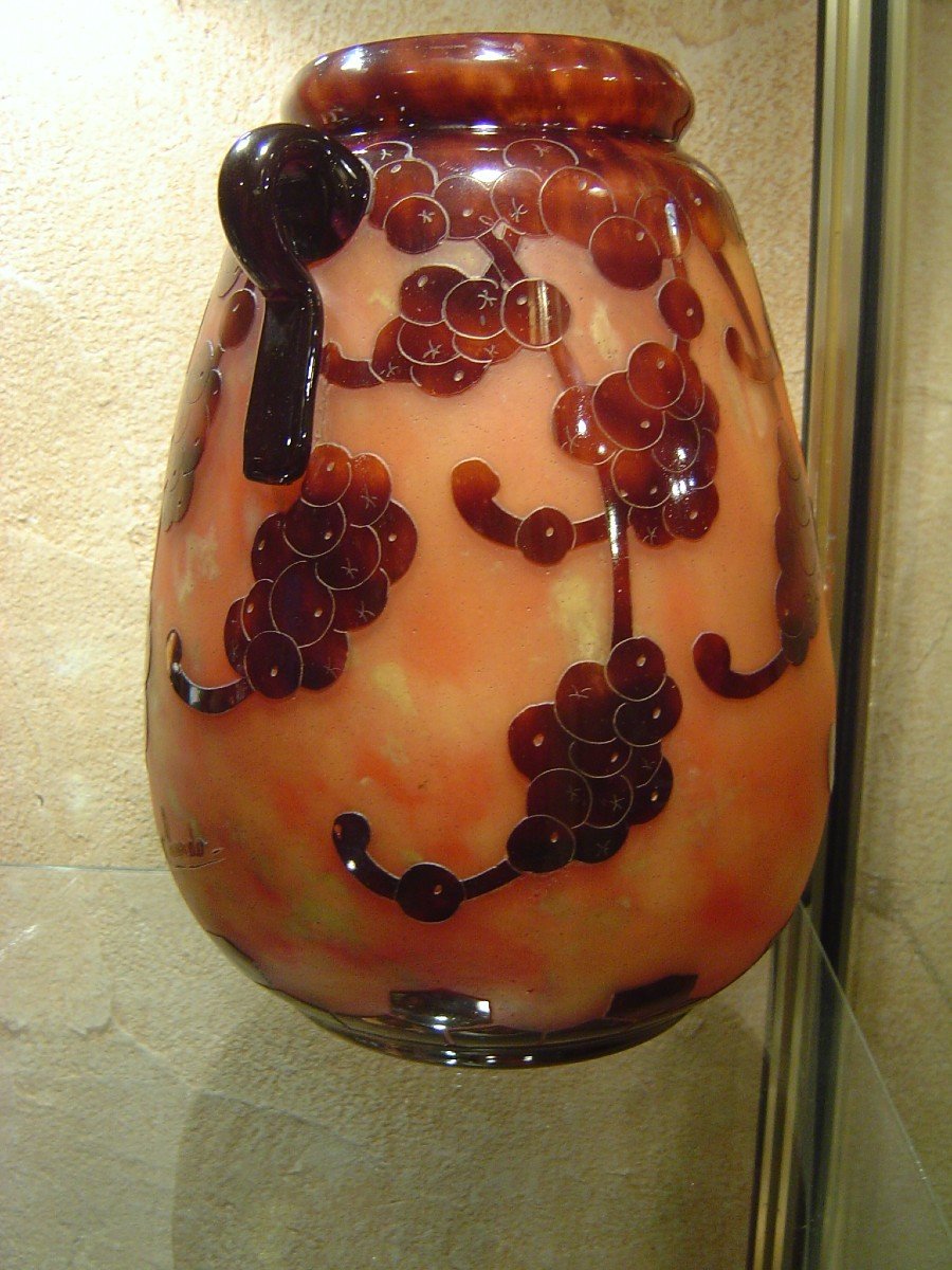 Important Vase Décor De Grappes De Raisin Art Déco En Verre Multicouches Dégagées à L Acide -photo-2