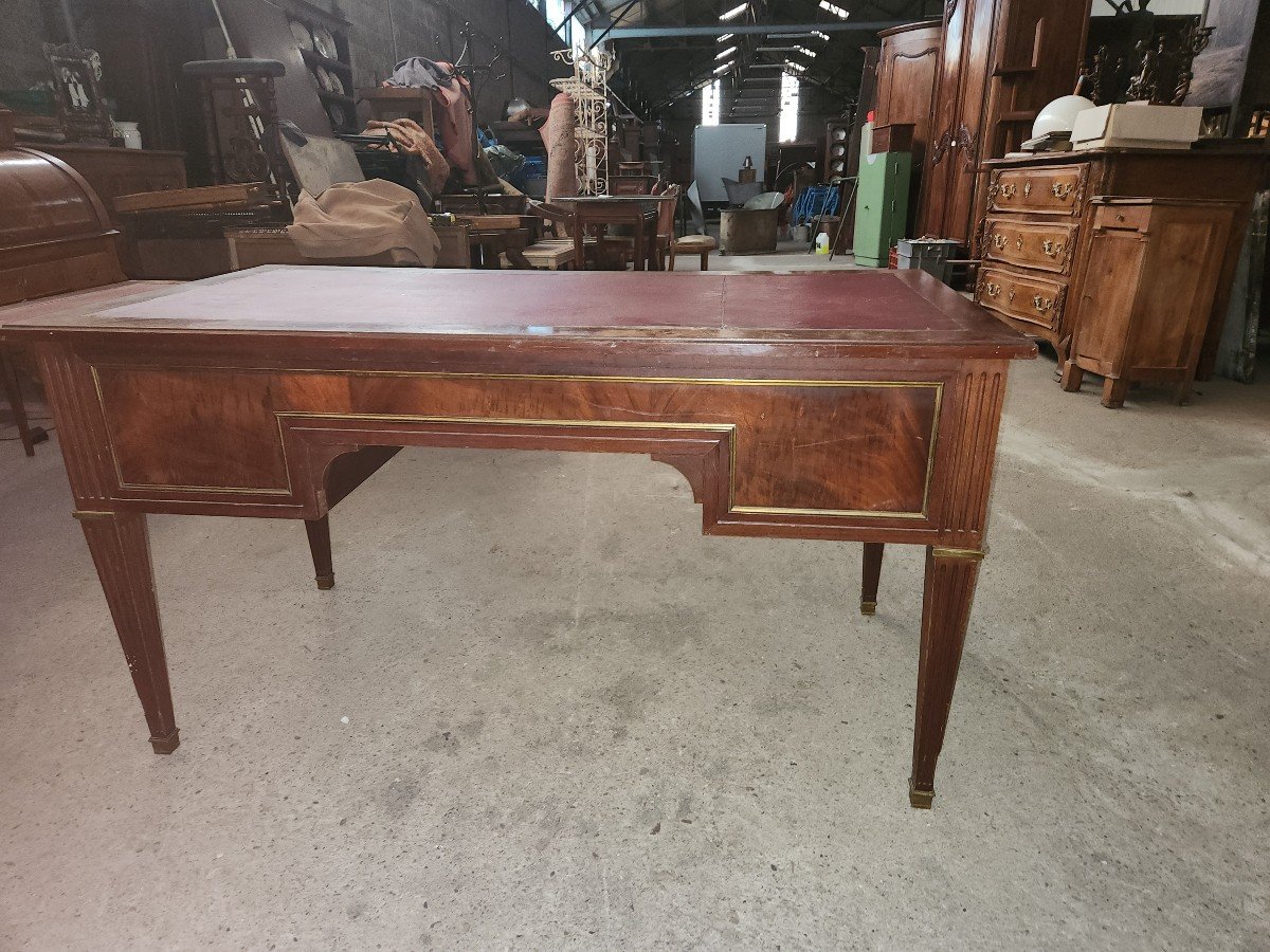 Flat Mahogany Desk By Snlouis XVI From The End Of The 19th Century -photo-2