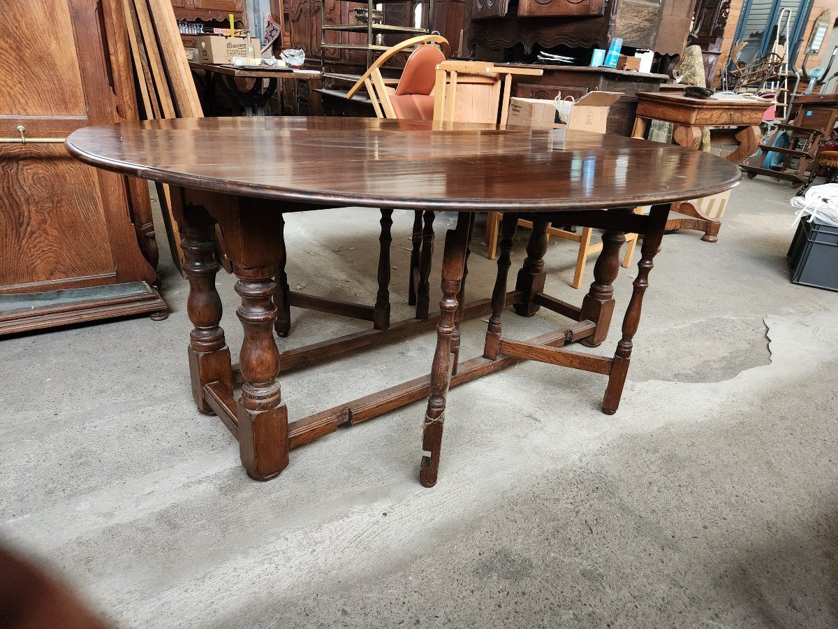 Large 19th Century Burgundy Oak Shuttered Table -photo-3