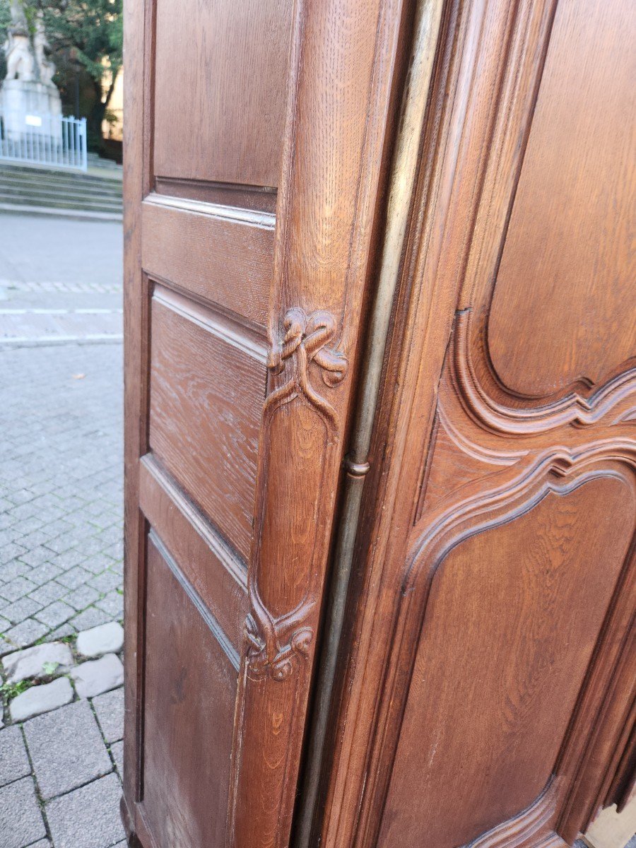 19th Century Curved Oak Alsatian Wardrobe -photo-3