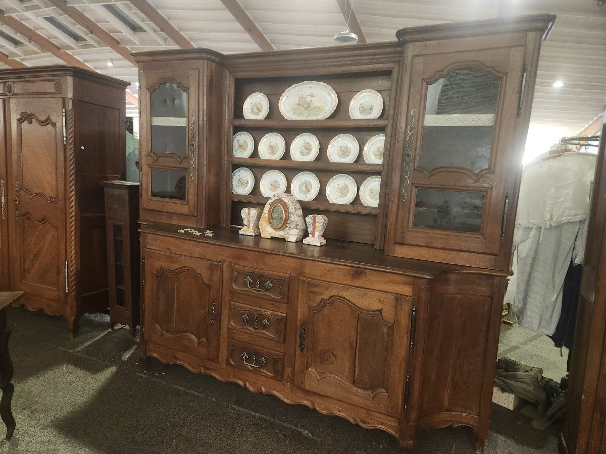 Lorraine Oak Sideboard From The End Of The 18th Century With A Very Original Shape -photo-2