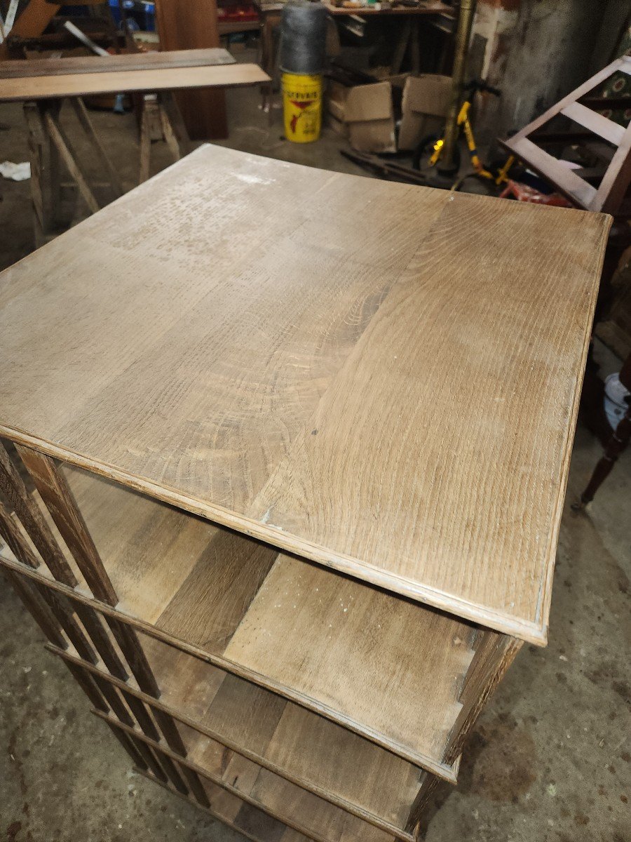 Early 20th Century Oak Revolving Bookcase -photo-3