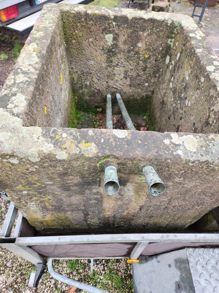 Bassin En Gres Des Vosges Datant De 1768 Servant De Refroidisseur d'Un Ancien Alambique -photo-3