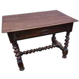 Louis XIII Writing Table In Walnut And Oak 