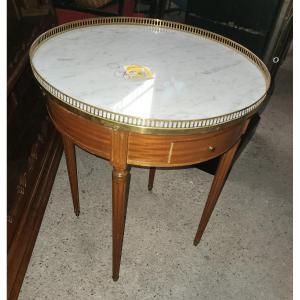 Early 20th Century Bouillotte Table In Mahogany White Marble Top With Brass Trim 