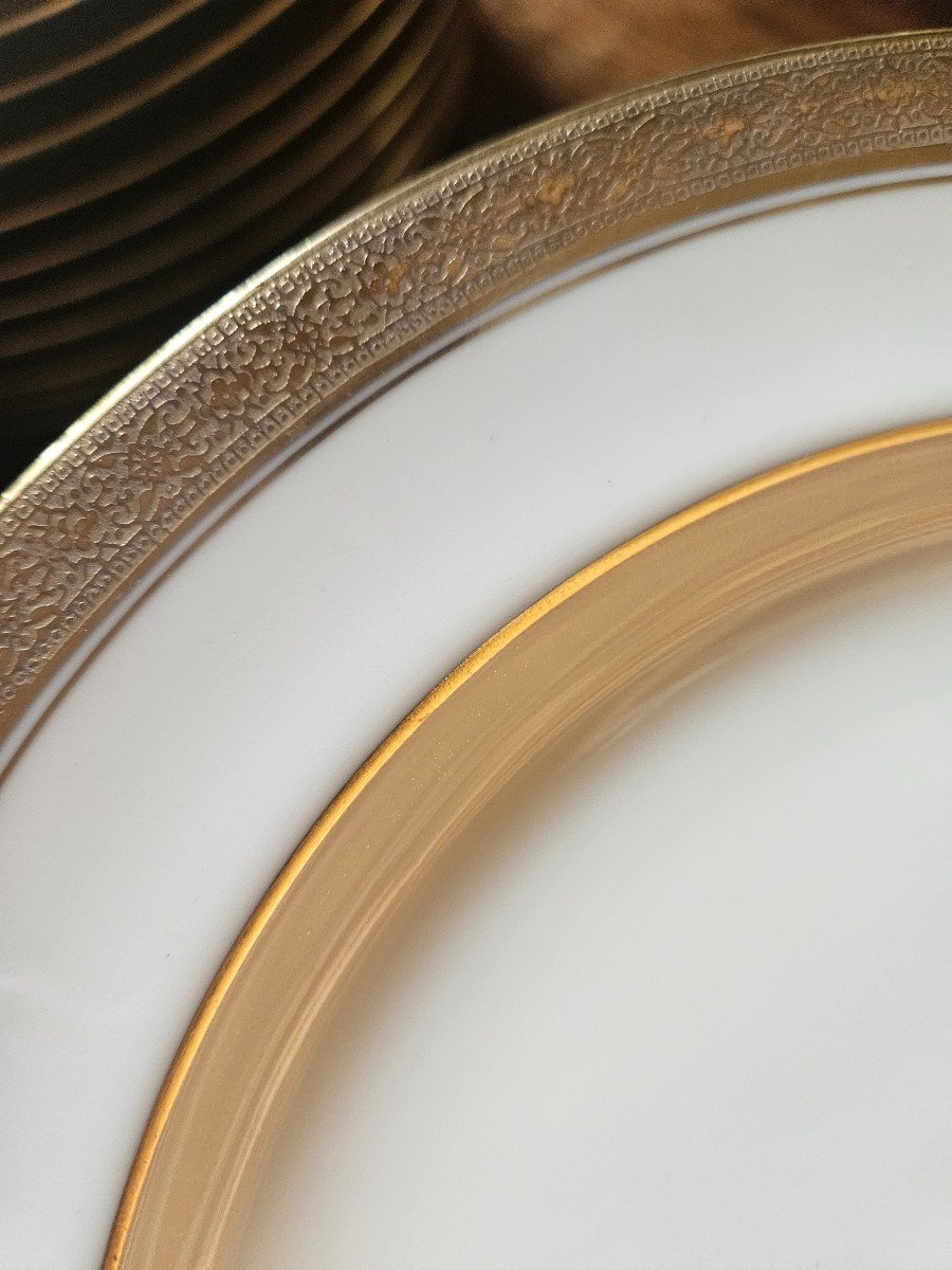 Set Of Théodore Haviland Porcelain Plates -photo-4