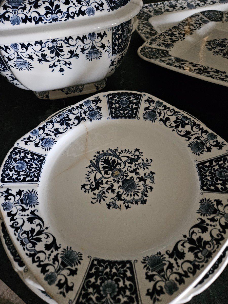 Gien Faience Table Service-photo-8