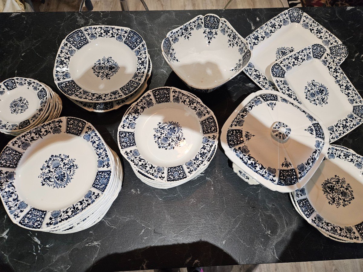 Gien Faience Table Service