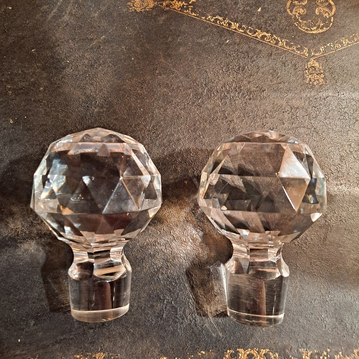 Pair Of Val Saint Lambert Crystal Whiskey Decanters-photo-2