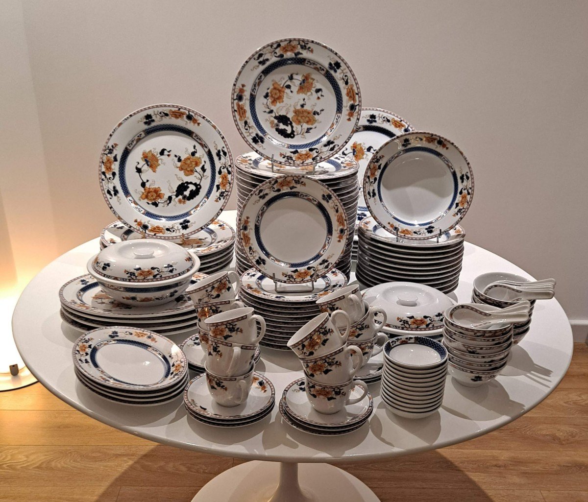 Mandarin 126 Piece Porcelain Dinnerware Set-photo-1