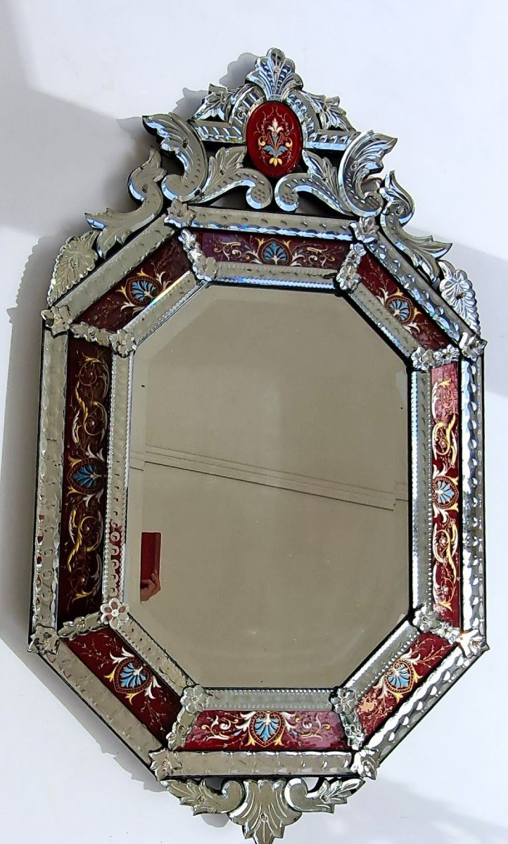 Venice Octagonal Mirror With Pediment Enameled Decor