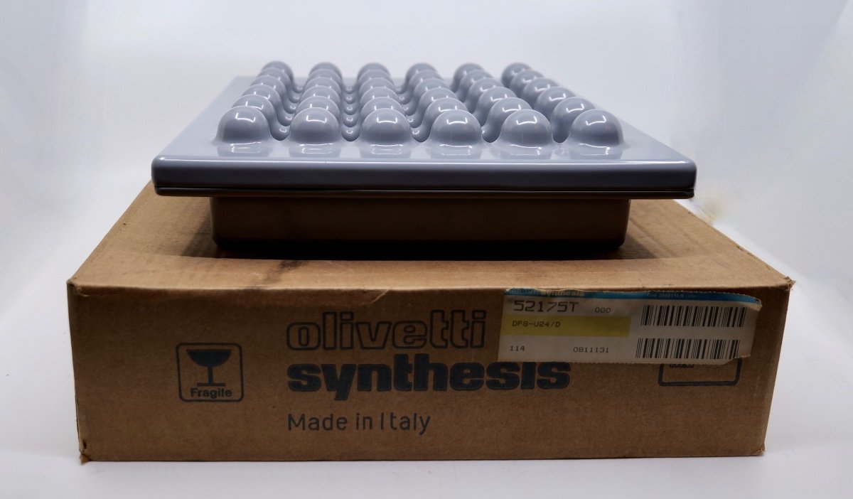 Sistema 45 Ashtray Gray Ettore Sottsass (1917 - 2007) With Its Original Box - Design-photo-1